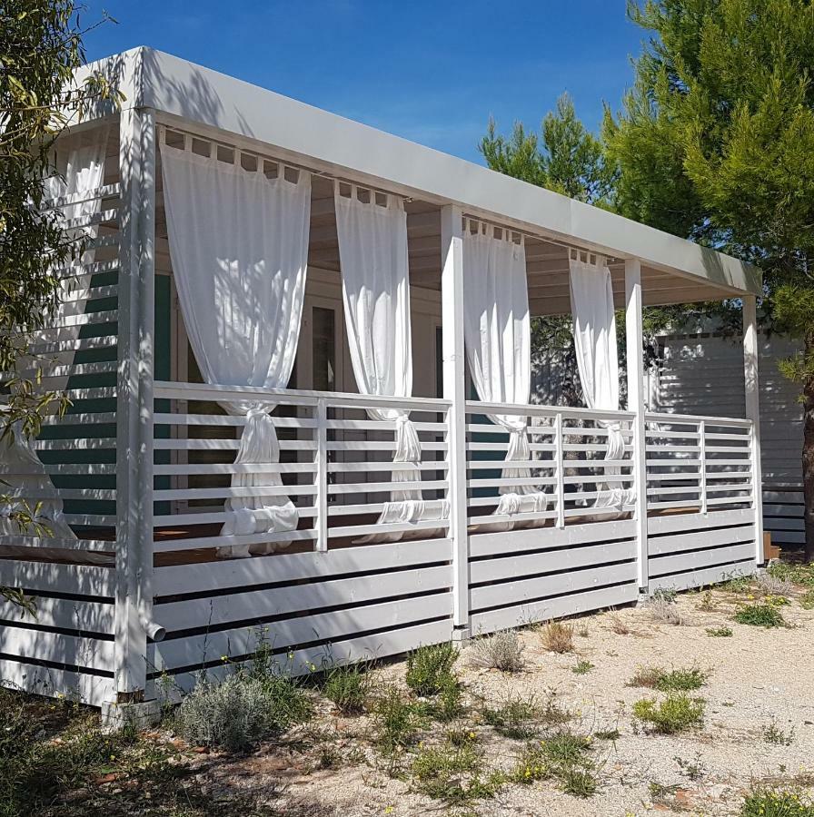 Mobile Home Pearl Of Murter Jezera Exterior photo